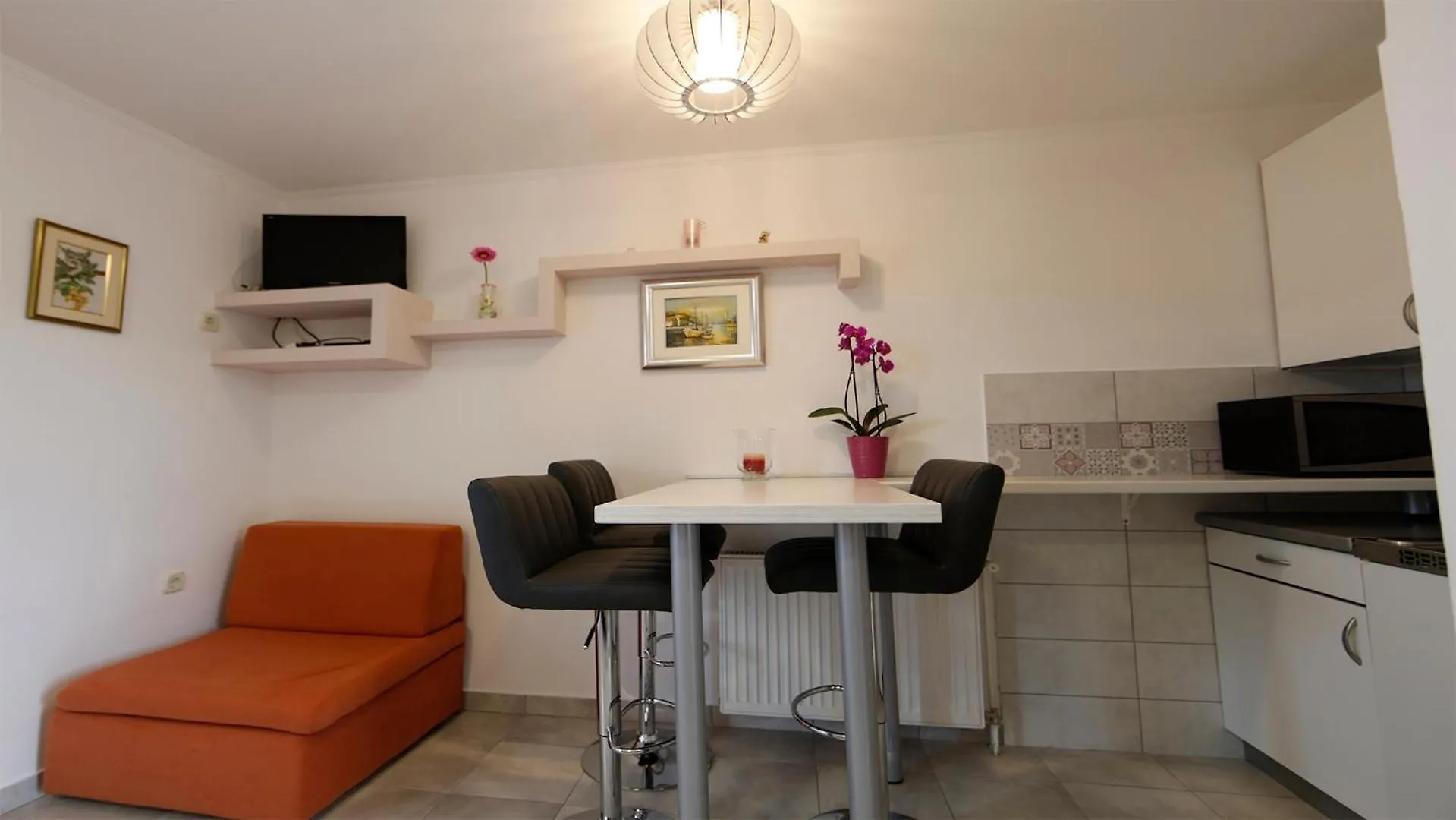 Apartments With A Parking Space Lopar, Rab - 22674 0*, لوبار